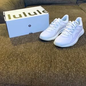 Lululemon Strongfeel Women’s Training Shoes!!! Size 6.5 color white/light vapor!